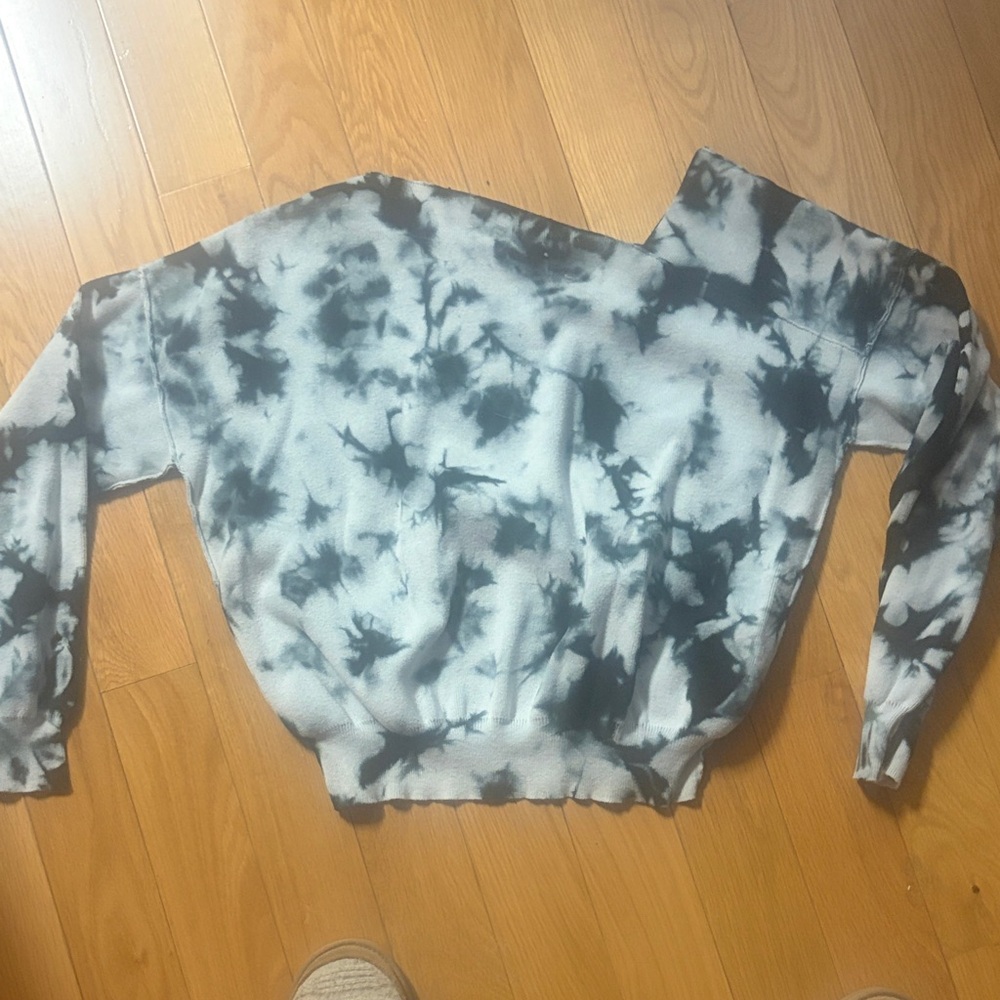 Line & Dot Navy and White Tie-Dye Sweater